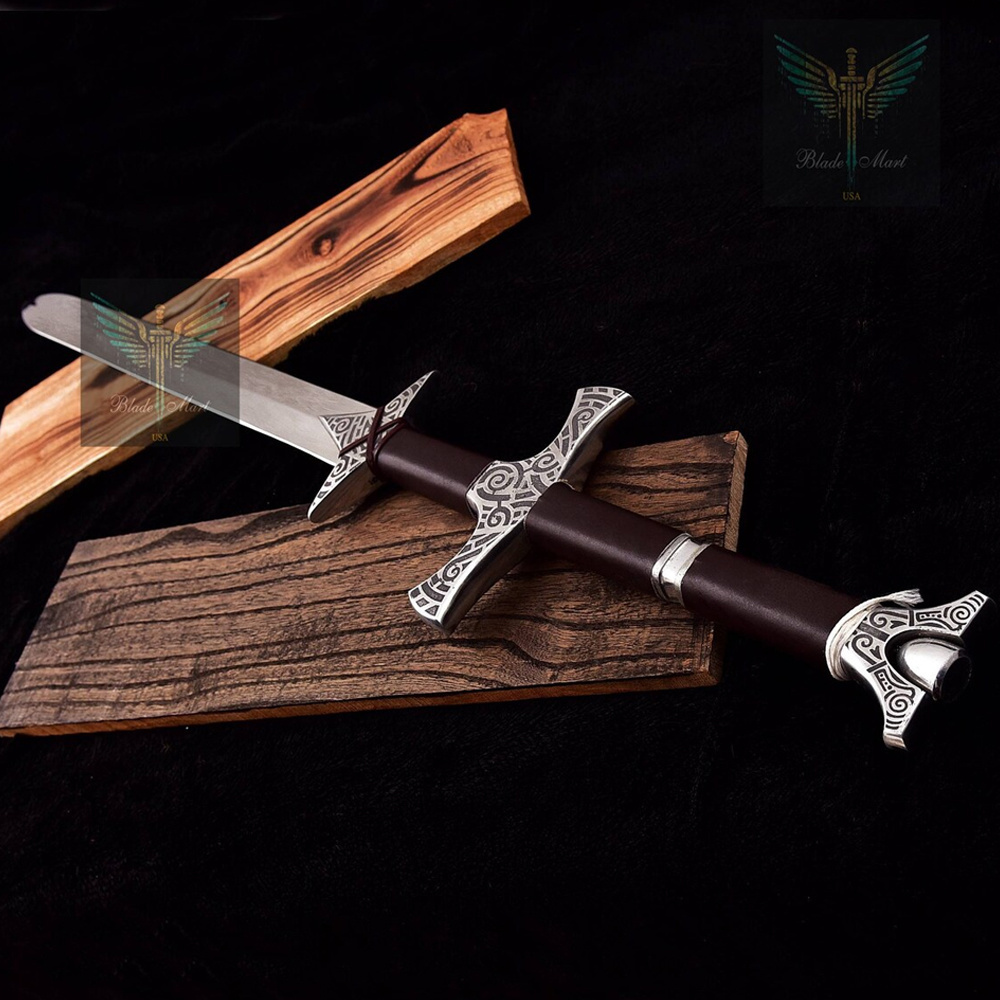 High Quality Personalized Remarkable Skyrim Sword Custom Hand Forged Sword Two Handed