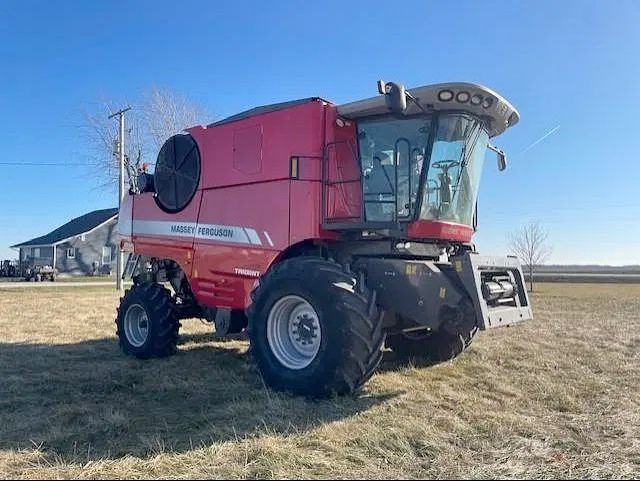 fairly used Massey Ferguson 9520 combine harvester with good condition for sale