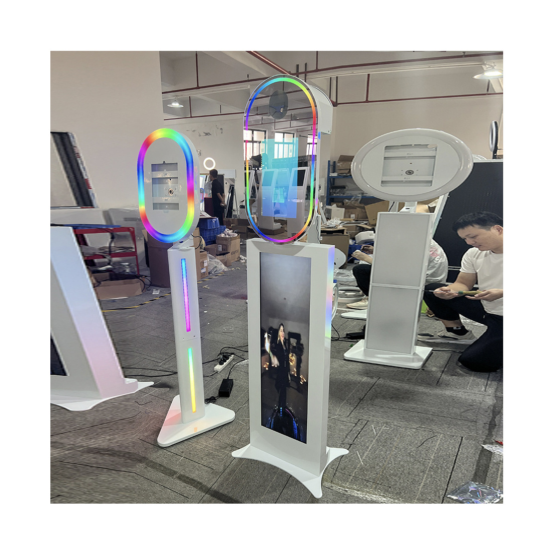 Digital 2024 Hot Sales Mirror Photo Booth Magic Mirror Photo Booth With Selfie Video Free Accessories