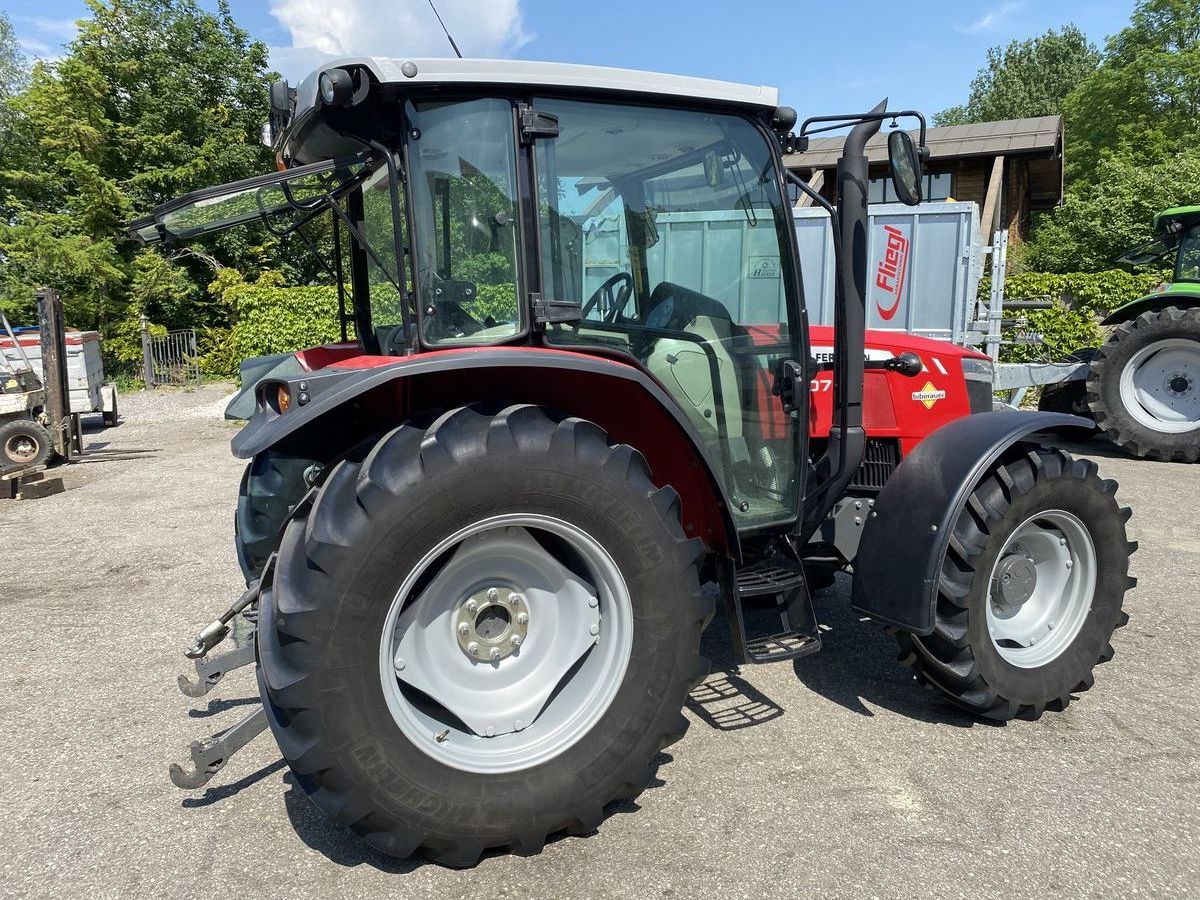 Agricultural Farm Wheeled Massey Ferguson MF 4700 Series MF 4707 Dyna-2 MASSEY FERGUSON 4707 40 HP to 99 HP Tractors