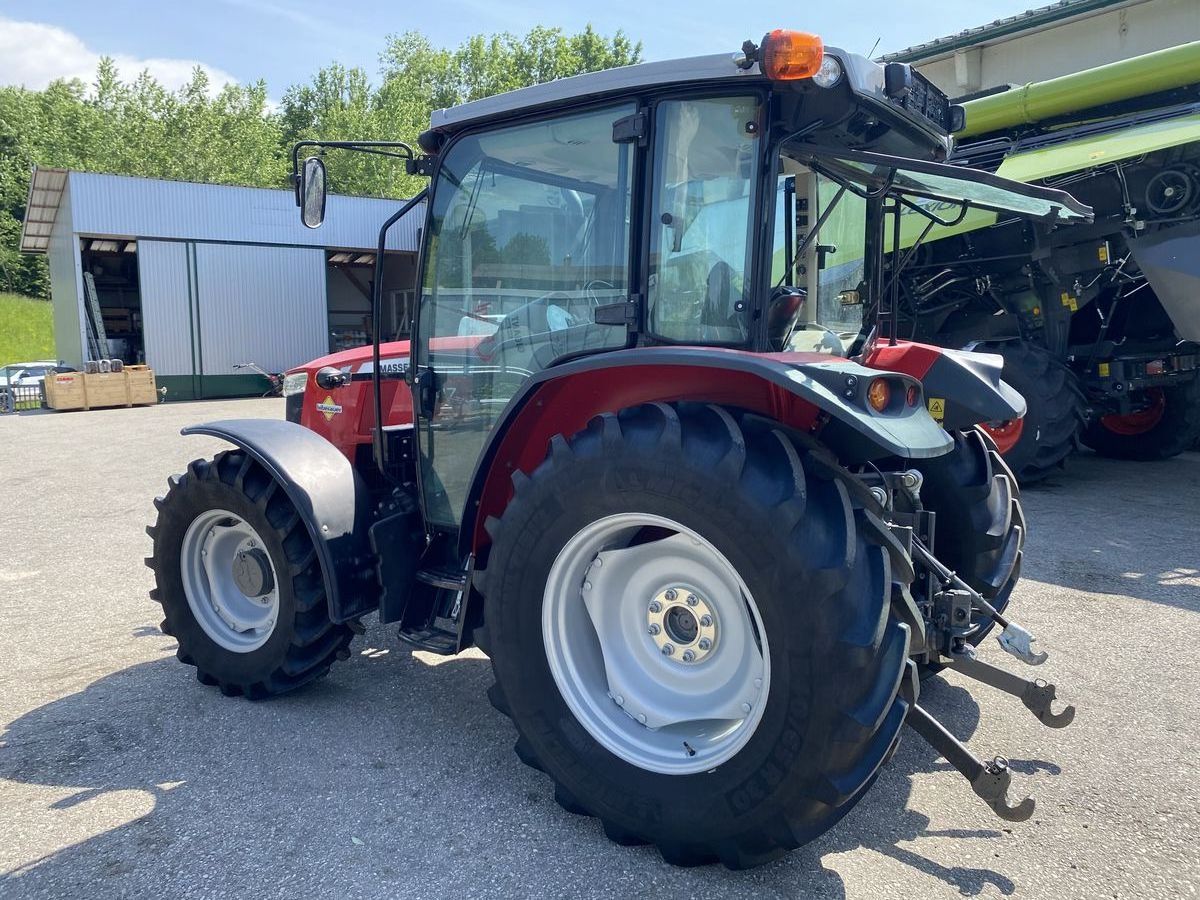 Agricultural Farm Wheeled Massey Ferguson MF 4700 Series MF 4707 Dyna-2 MASSEY FERGUSON 4707 40 HP to 99 HP Tractors