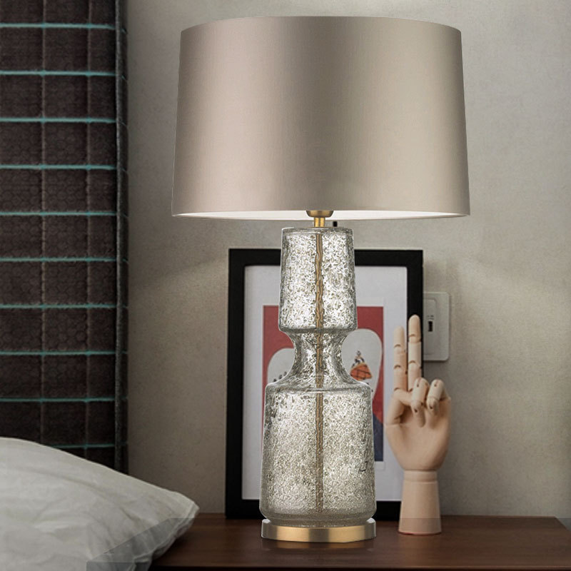 Nordic Modern   Table Lamp Fashionable Art Living Room Bedroom Hotel LED Personality Originality Desk