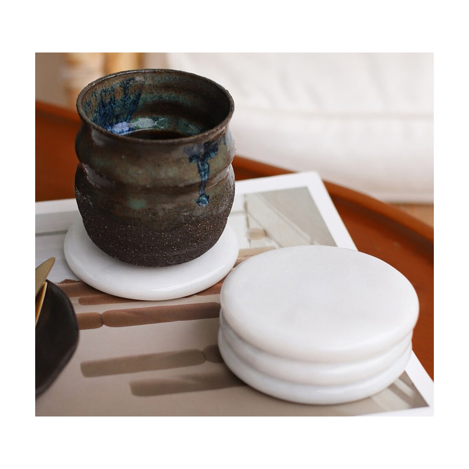 Handmade Marble Modling Work Tea Coaster Set Beautiful White Color Smooth Round Shape Coaster Set for Home Hotel Kitchen Decor