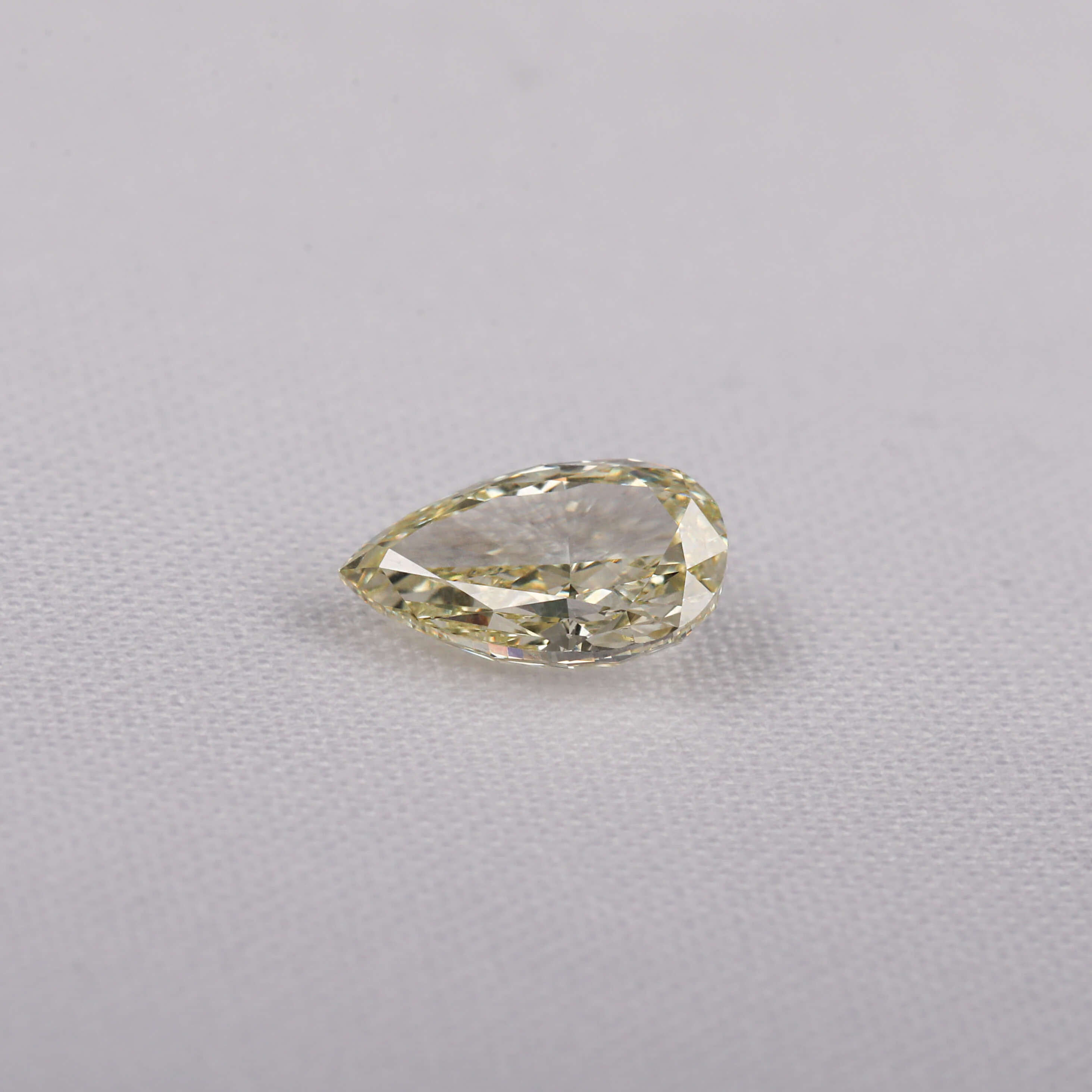 3.00 Carat PEAR Cut Lab Grown Diamond / FANCY YELLOW COLOUR FILLED LAB CREATED Diamond Loose Stone For Exquisite Jewelry Making