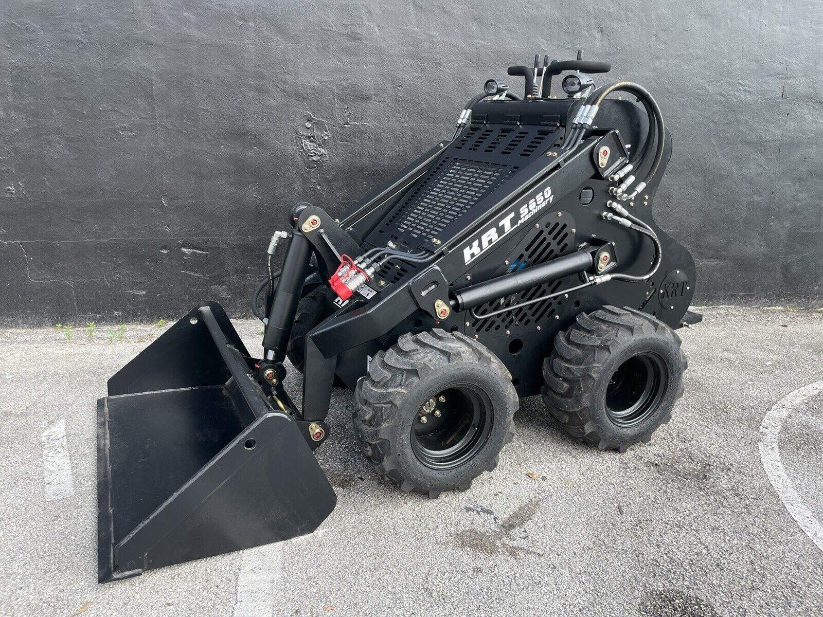 Neat 2021 KRT S650 Mini Skid Steer Wheel Loader Dingo, Vermeer, Ditch Witch