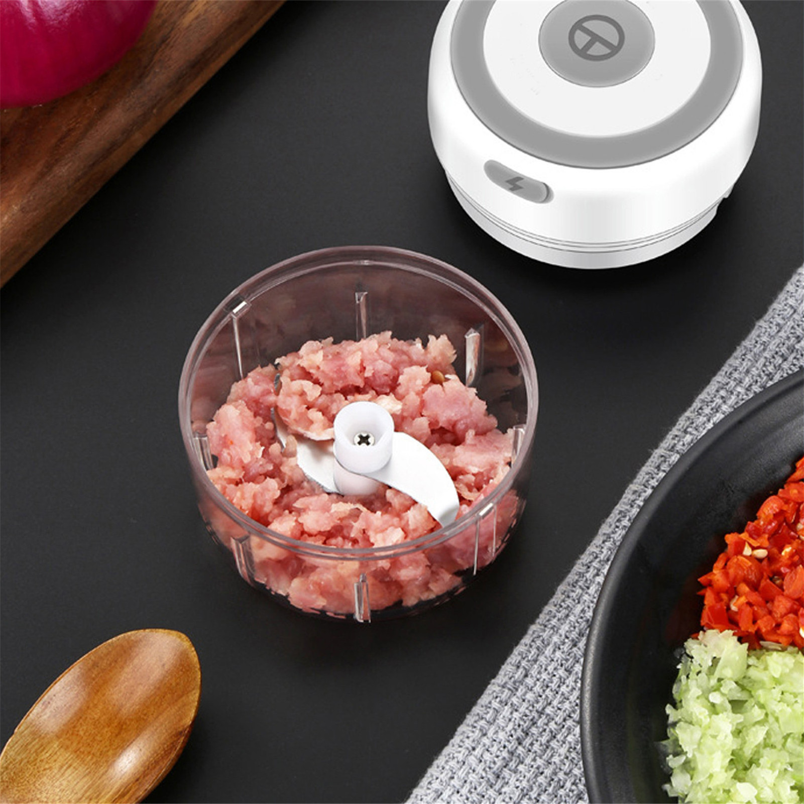 Kitchen accessories wireless Vegetable Cutter meat food chopper mini electric garlic crusher chili and ginger crusher