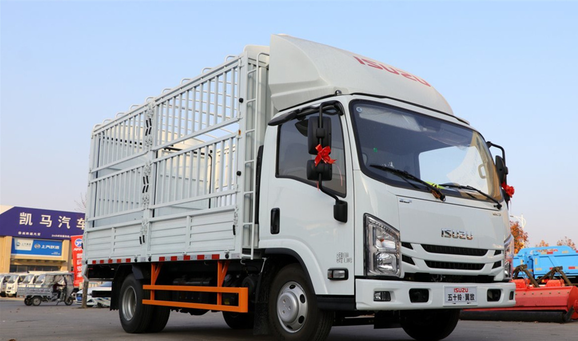 Brand 4X2 ISUZU 116HP Used Good Price Cargo Truck 85KW Diesel Power Lorry Truck from Factory