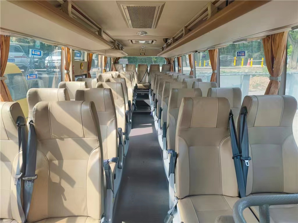 Direct Sales Used Yutong Bus For Sale Buses Price 37 Seats Euro 3 Sealed Window Yuchai Engine Left Hand Drive