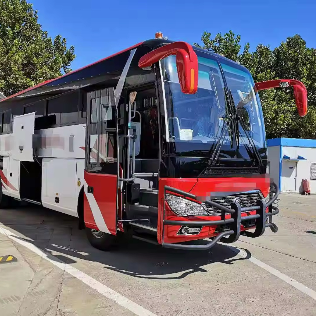 New Arrival Yutong Bus Luxury Coaches 53 Seats Diesel Power New Buses ZK6120D1 Left Hand Drive Passenger Autobus for Sale