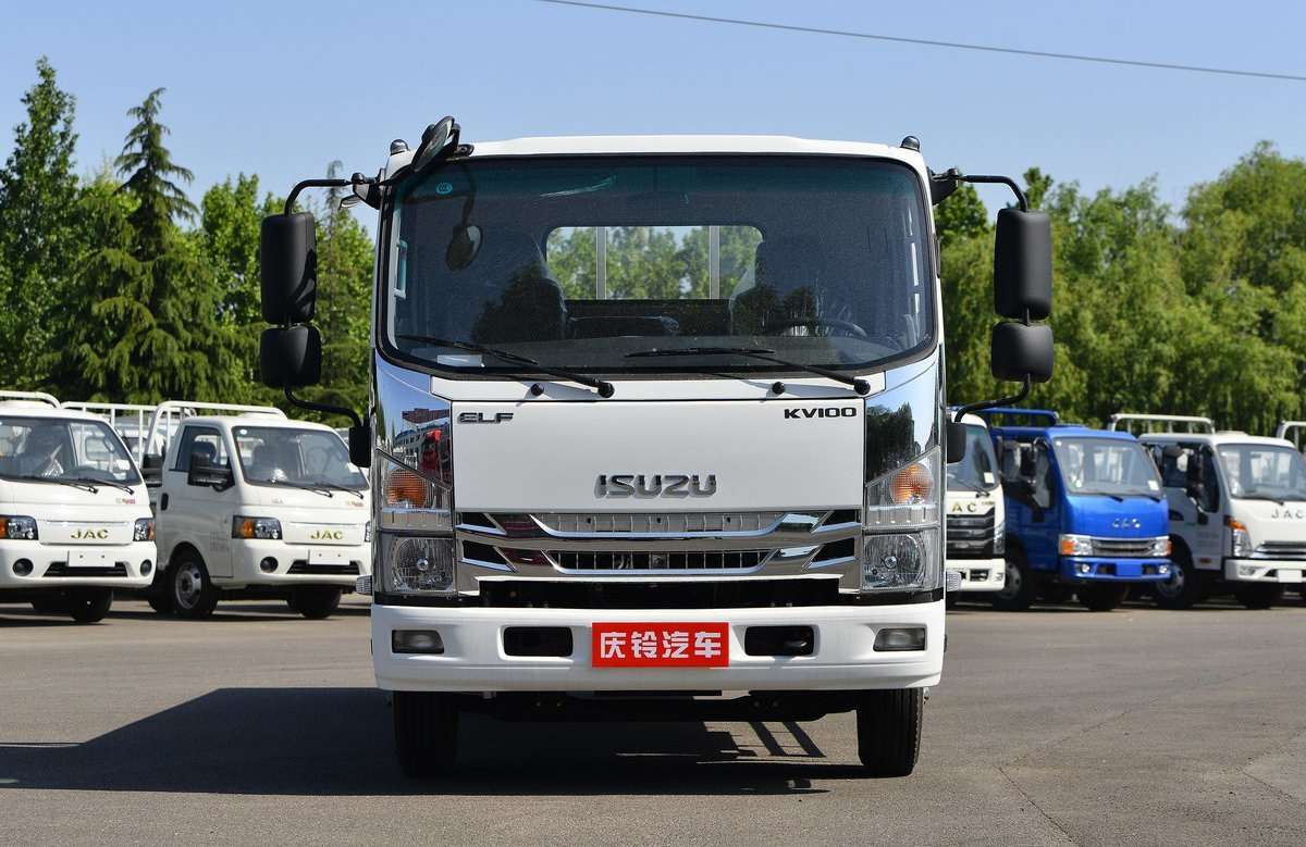 Light ISUZU lorry  trucks mini truck 4x2 light diesel cargo truck