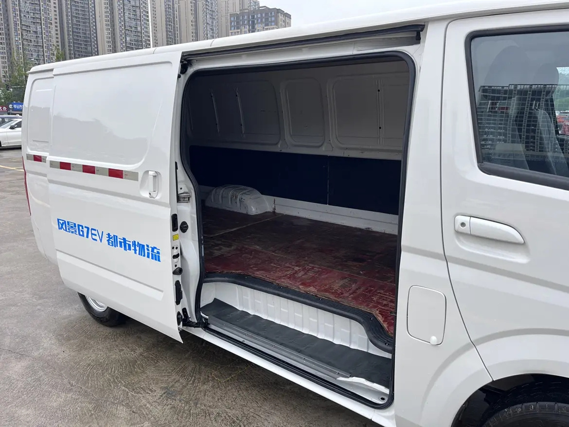 used FOTON mini  Van transport truck long axle high roof 4 doors 2 seats 116HP pure electric sliding door