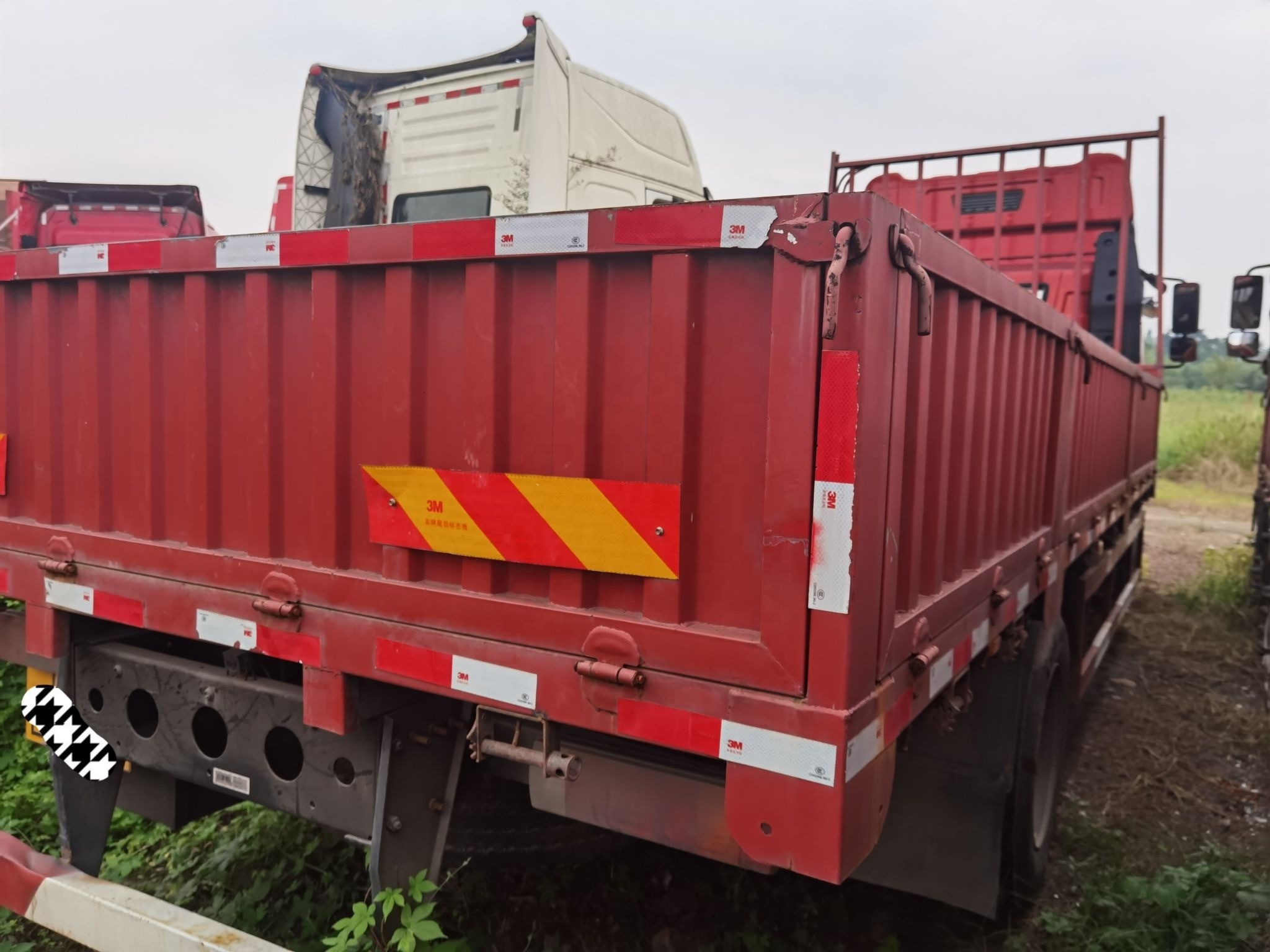 Faw 4x2 Cargo Truck Diesel Engines Euro6 10Ton 220HP Small Used Column Plate Delivery Lorry 4*2 Light Cargo Truck For Sale