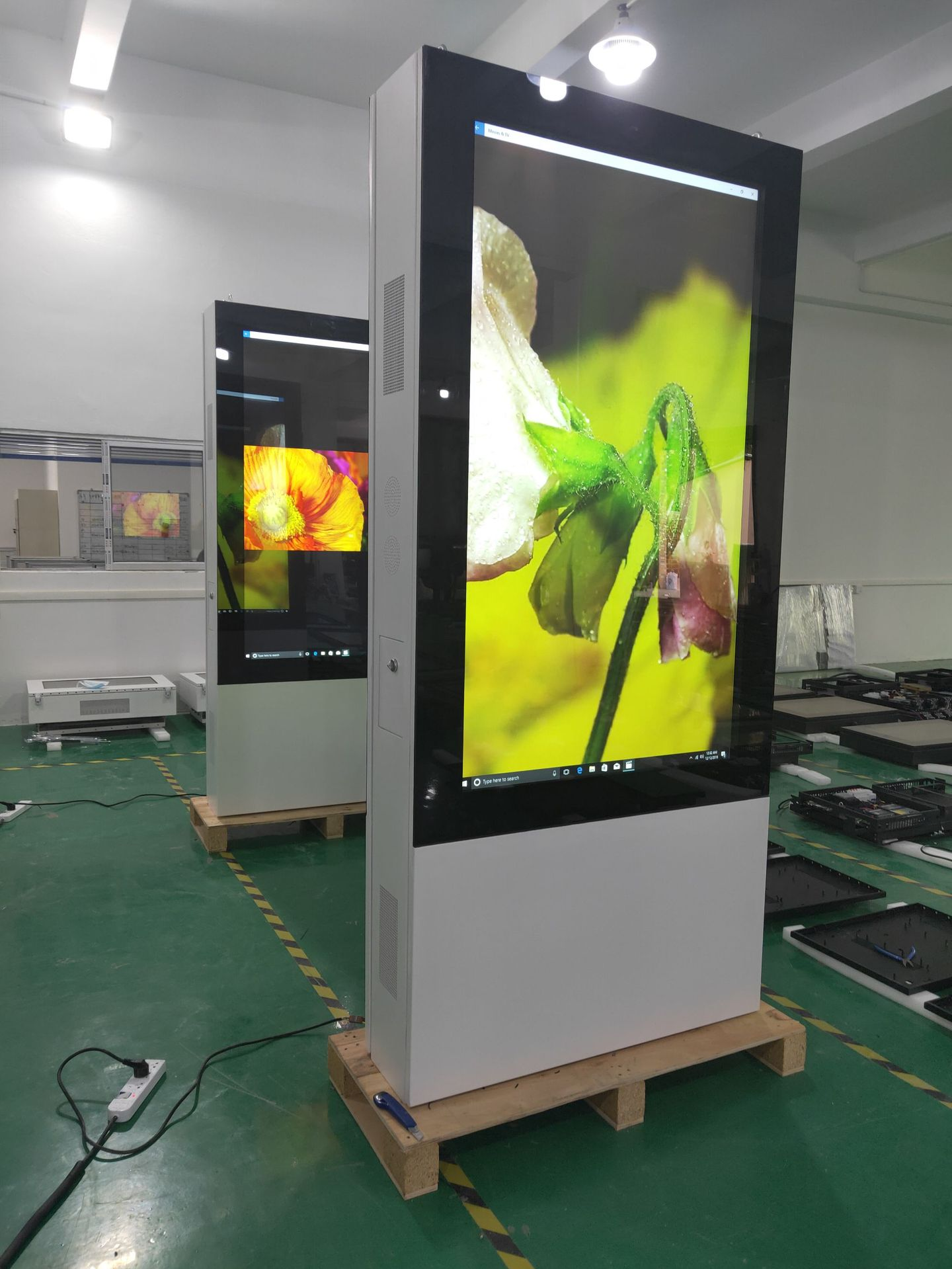 Double Sided LCD IP65 Waterproof 55 65 75Inch 4K Touch Screen High Brightness outdoor lcd display advertising screen