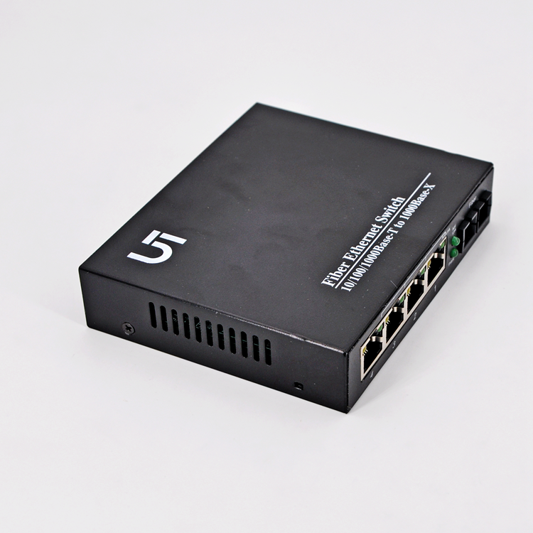 CCTV Camera Solution 4 Ports Fiber Optic Media Converter