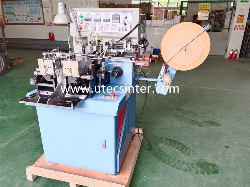 US3000D automatic apparel T shirt weaving label cutting and folding machine with end centre middle triangle fold