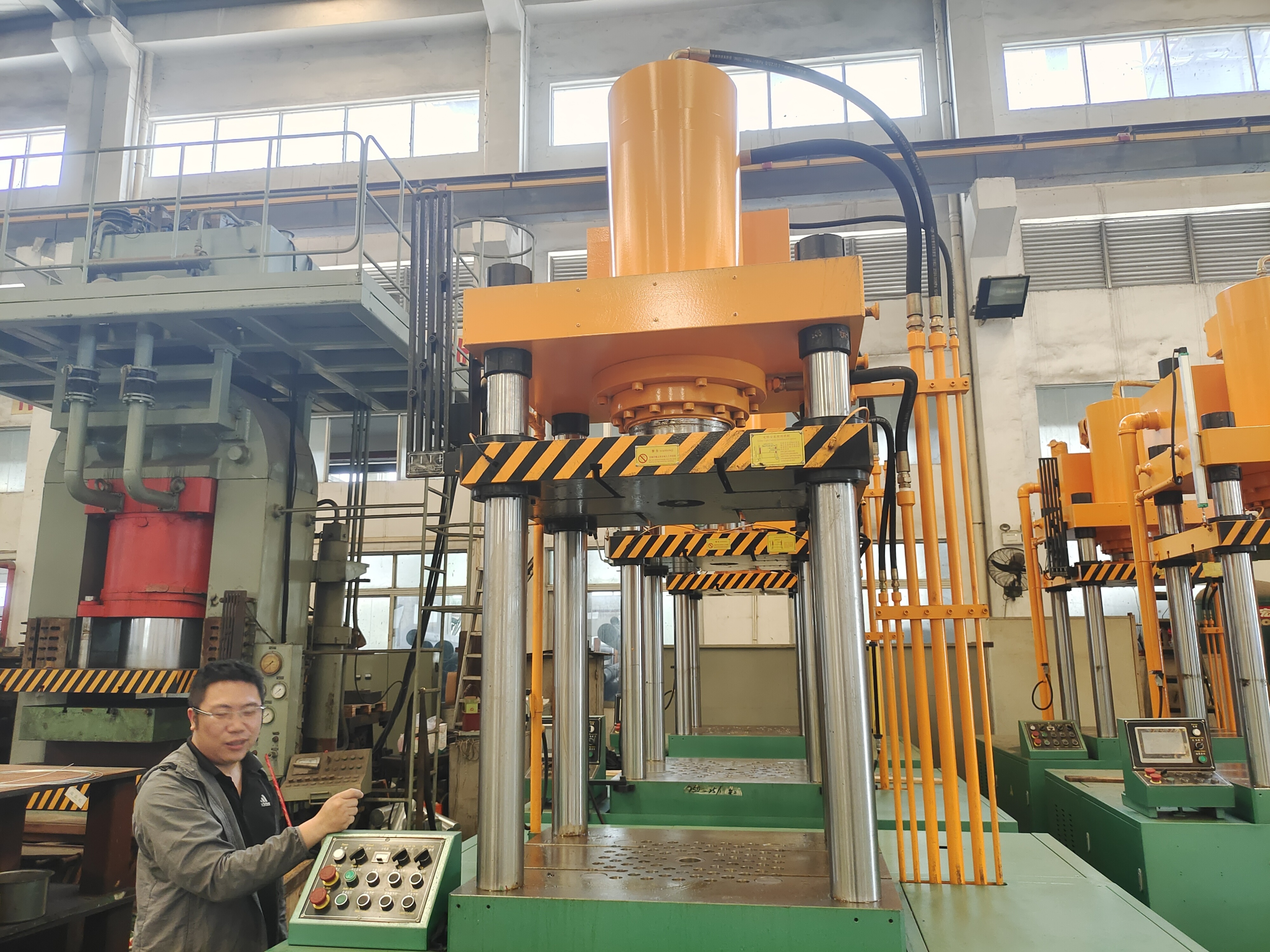 CE&COC Certificate Sunglory  Cookware Utensil Forming YZ28G Hydraulic Pressing Machine Rice Cooker Production Line