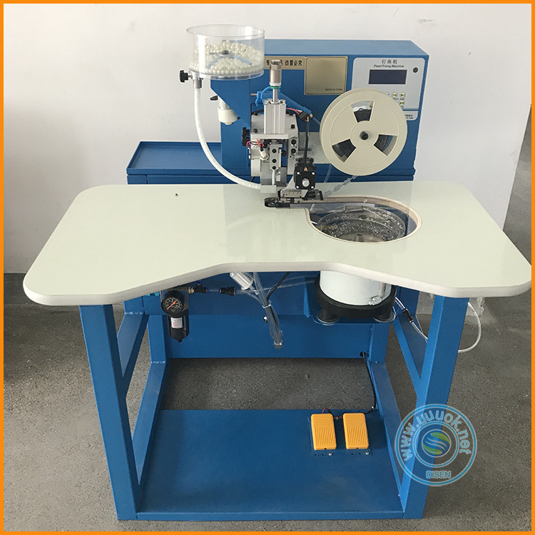 Automatic garment ultrasonic pearl beads fixing machine