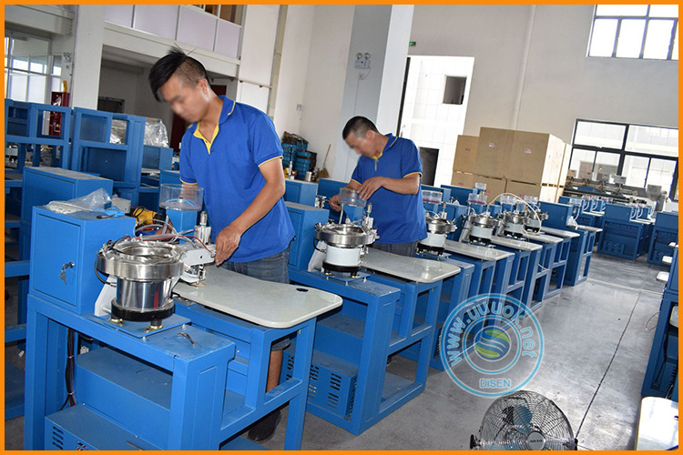 Automatic garment ultrasonic pearl beads fixing machine