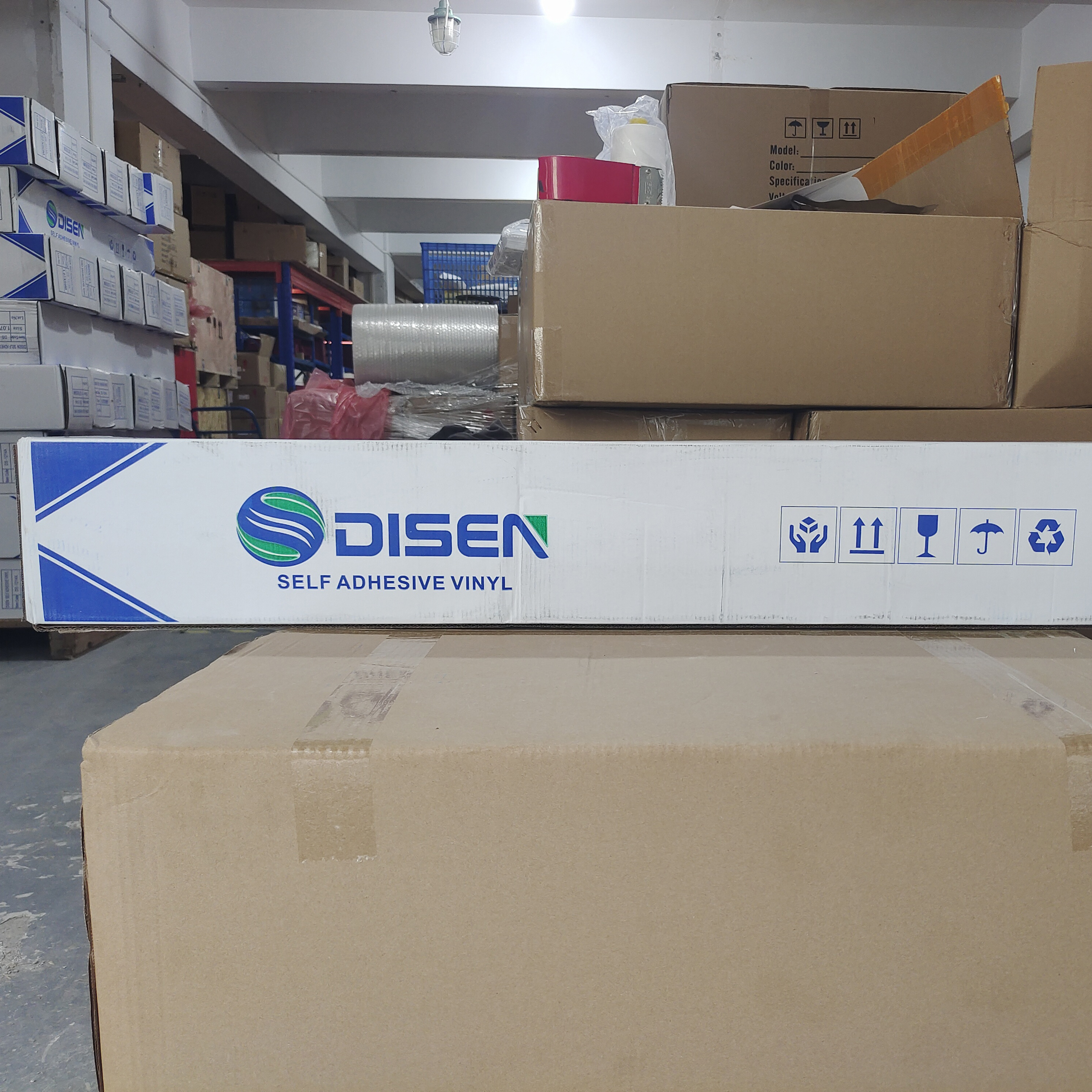 DISEN Wholesale Glossy Matt White Eco Solvent PVC Printable Adhesive Car Wrap Vinyl Sticker Roll Self Adhesive Vinyl