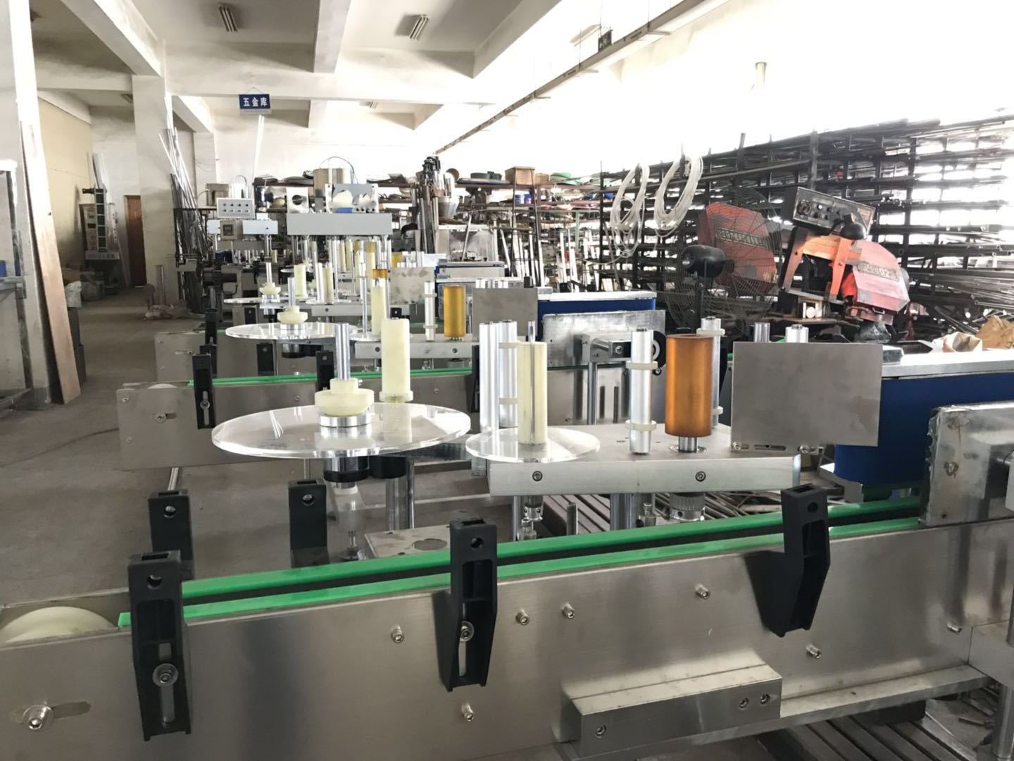 Labeler machine for beverage pet water bottle labeling machine