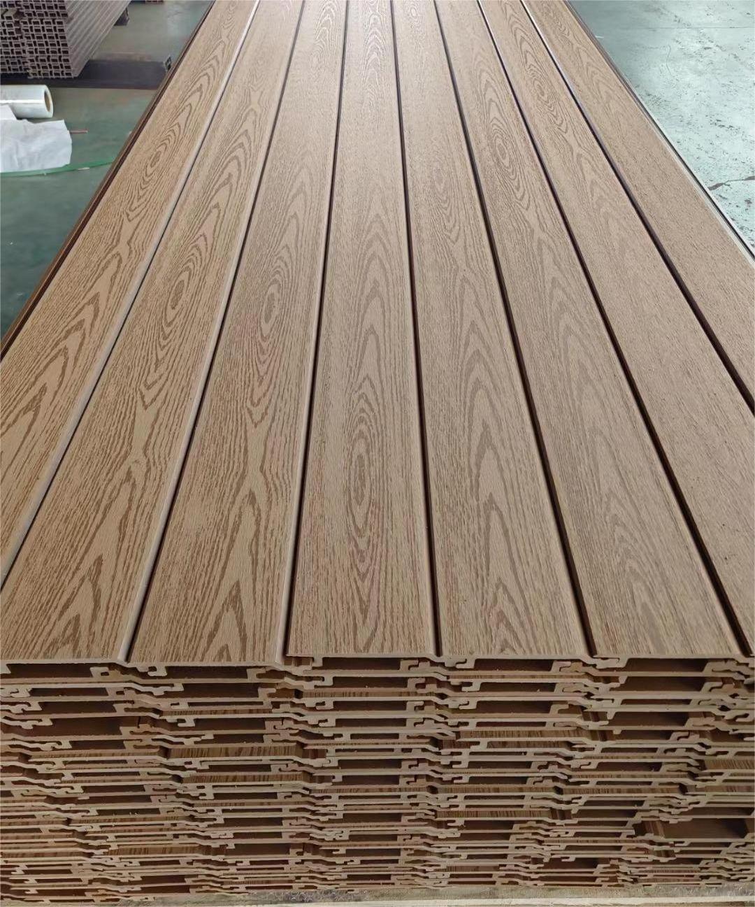 Co-extrusion Exterior Capped Faux Wood Grainy Wall Panel Outdoor WPC Coating Artificial Wood Plastic Composite Panels