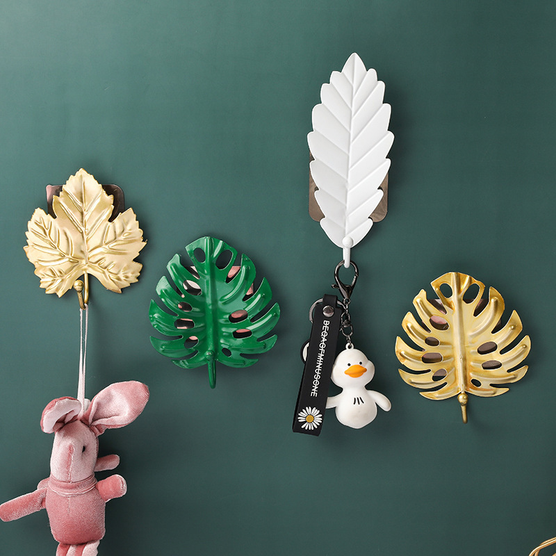 Nordic ins style home decorative light luxury wardrobe entry keyframe creative traceless metal leaf hook