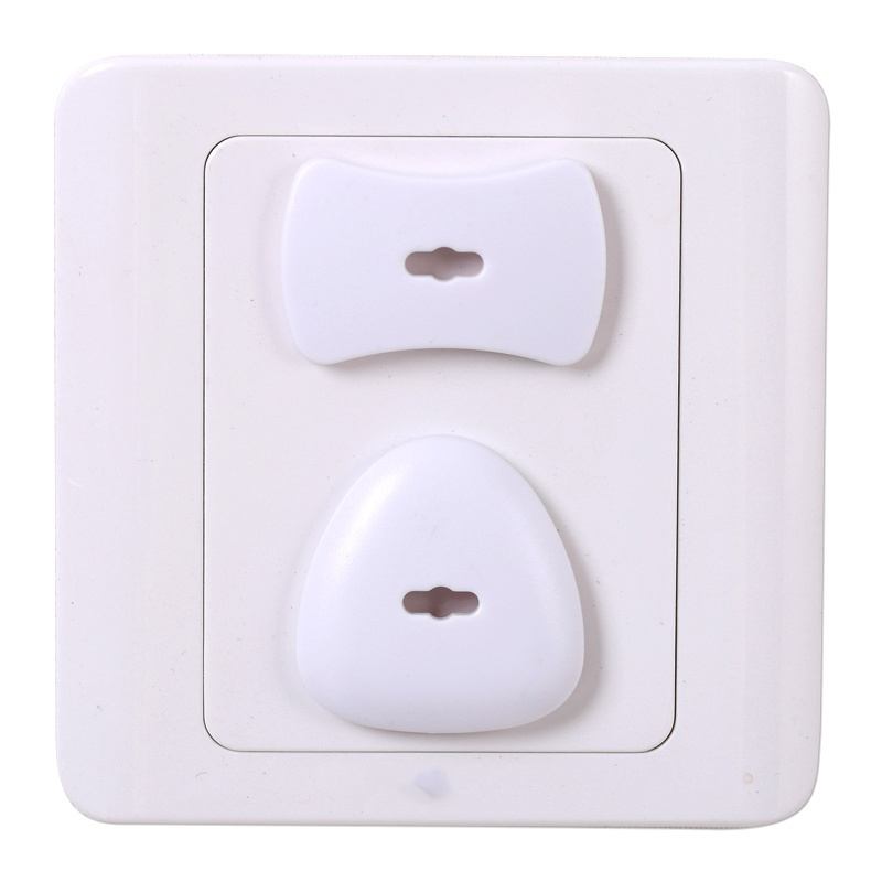 Home Self-closing Outlet Covers | White | Universal Electric Outlet Cover - Baby Proof Kit - Child Safety Wall Socket | 4 Pack