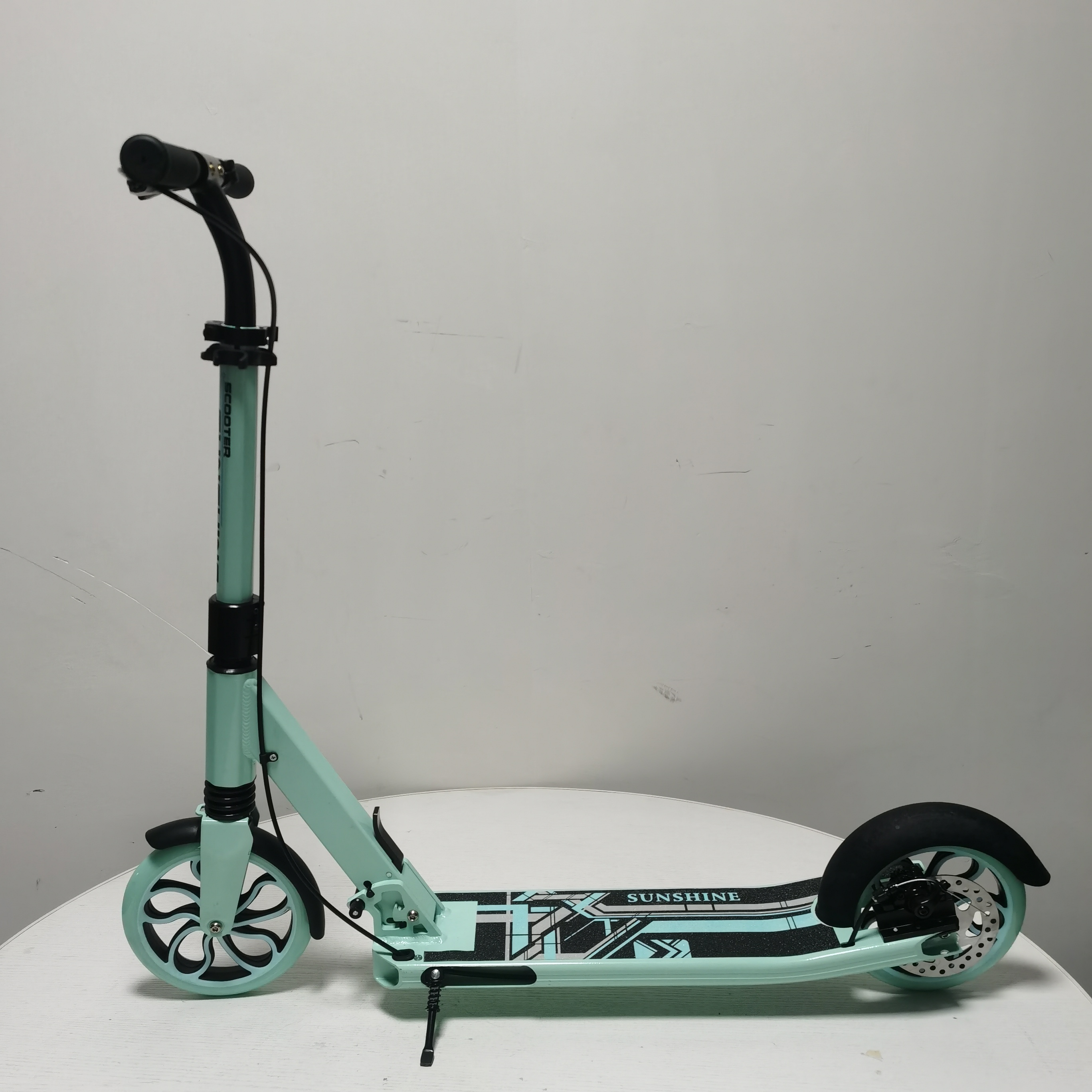 New Design High Quality  100% Aluminum Foot Scooter 200MM 2 Big PU Wheel Folding Adult Kick Scooter OEM ODM for Adult Child