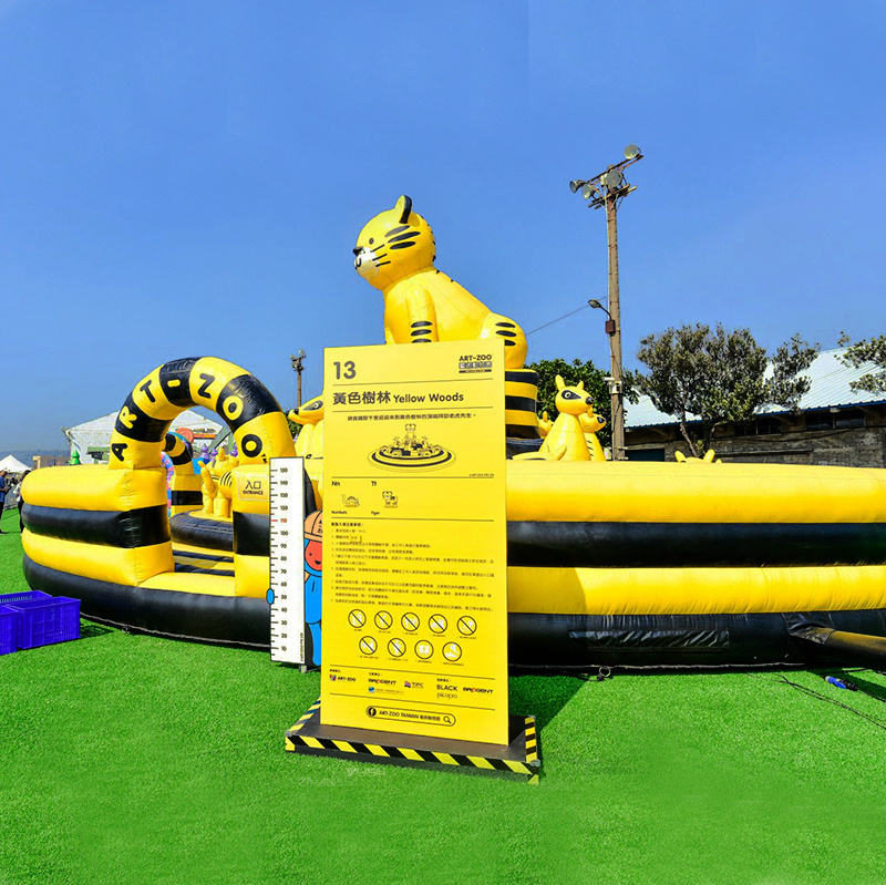 Good quality PVC kids inflatable bounce house for party castle art zoo animal park