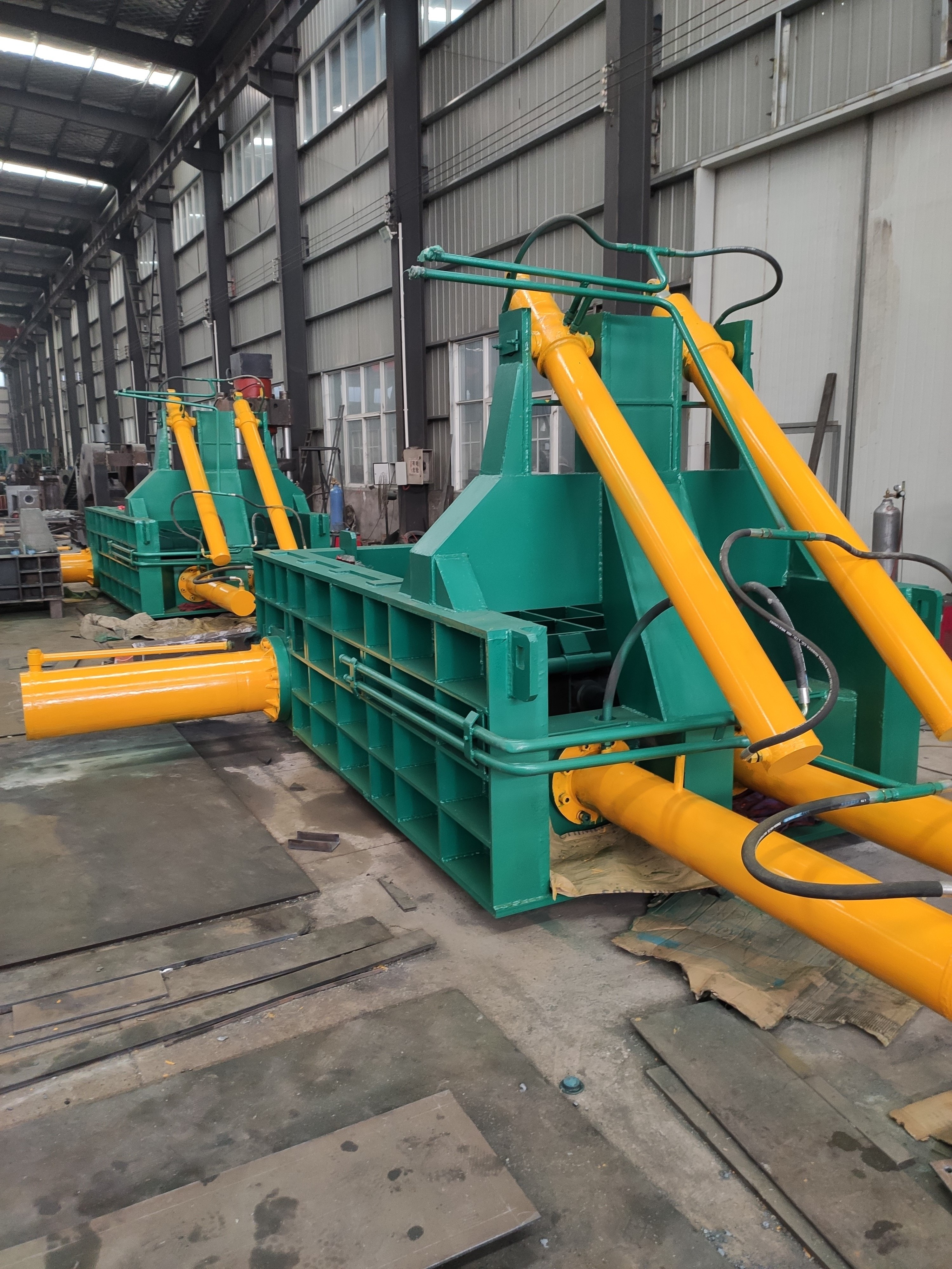 VANEST Hydraulic Iron Steel Baler Scrap Metal Recycling Compactor Press for Sale