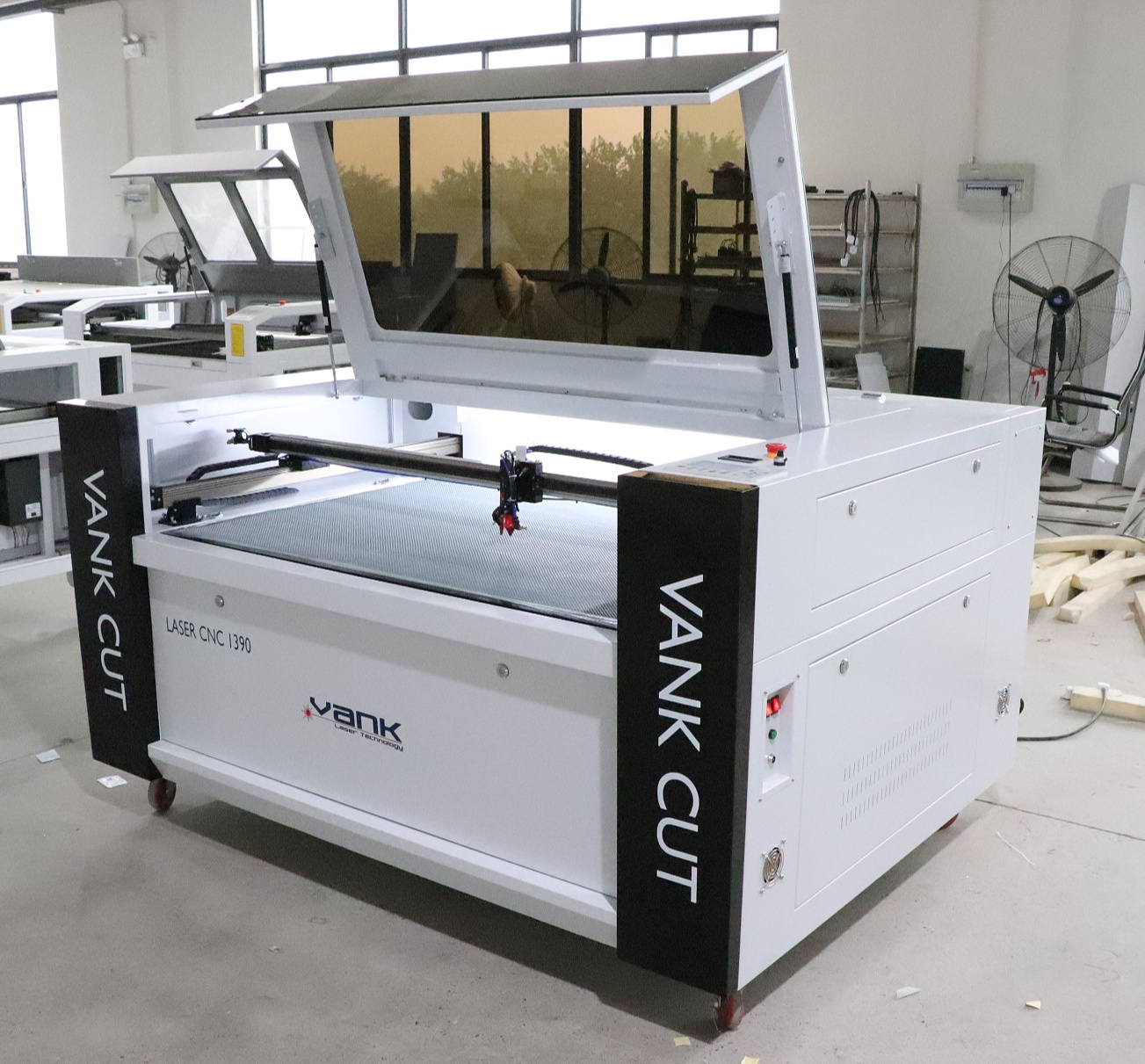 VankCut-1390 European Standard 150W CO2 wood laser cutting engraving machine