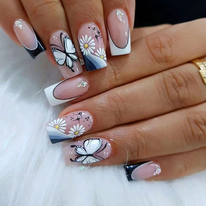 2023 24pcs Medium Length With Butterfly Press on Nails Medium Short Acrylic Nails for Women girls Daily Wear