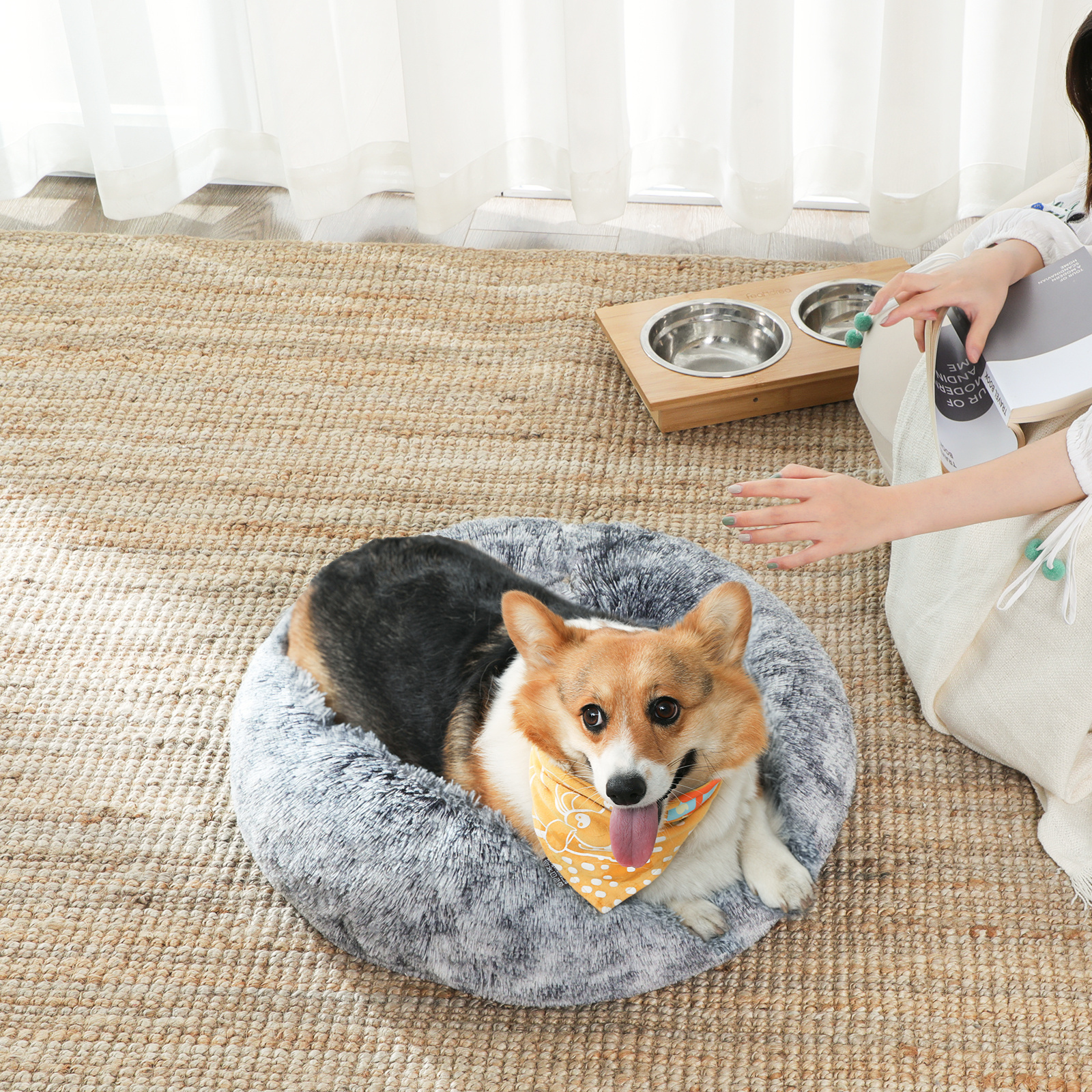 Feandrea Pet Bed Soft Washable Cushion Plush Round Eco Friendly Comfortable Donut Luxury Dog Bed