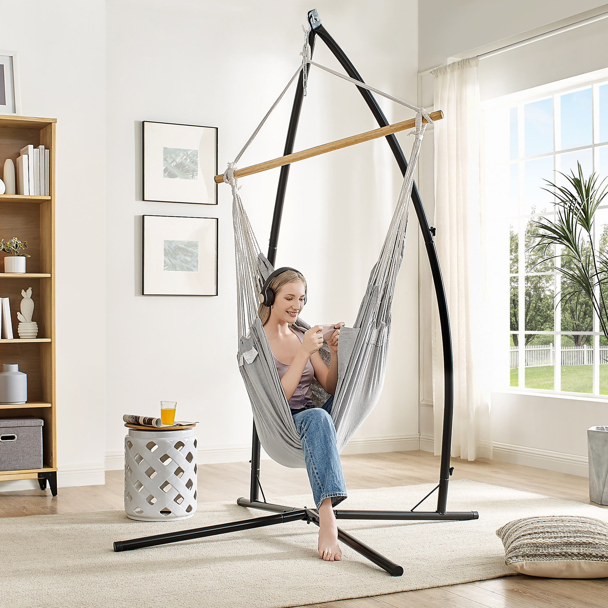 SONGMICS Weave Hanging Rope Swing Hammock Chair with 2 Cushions for Indoor Outdoor