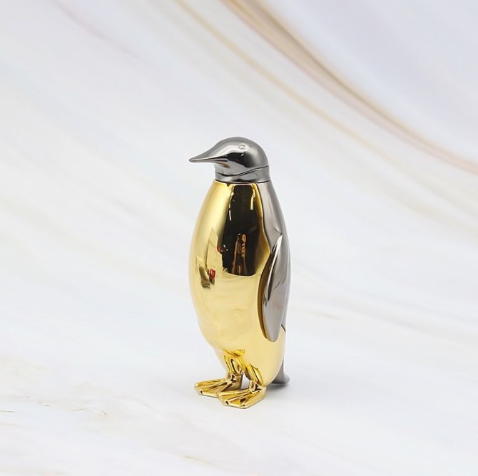 New Novelty Penguin Animal  Style Refillable Gas Lighter  With adjustable flame function