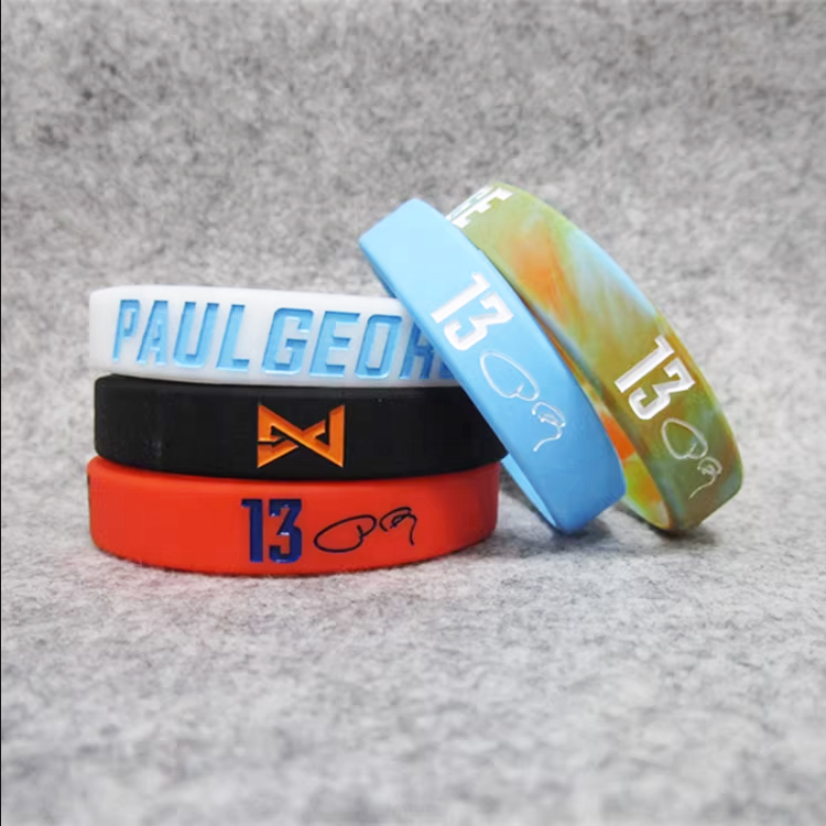 Eco-friendly Color Custom Logo Rubber Bracelet Wrist Band Silicone Wristband