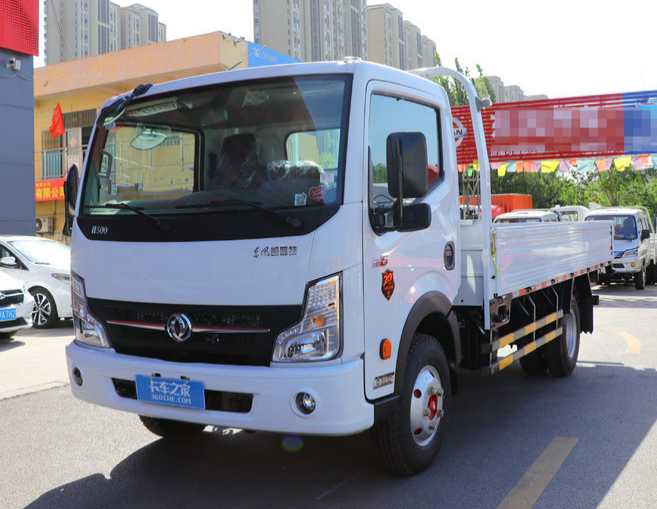 Euro V 1.75 Tons Capacity Dongfeng 140 horsepower China Cheap Diesel Truck Mini Lorry Truck Light Van 4X2 Small Cargo Truck