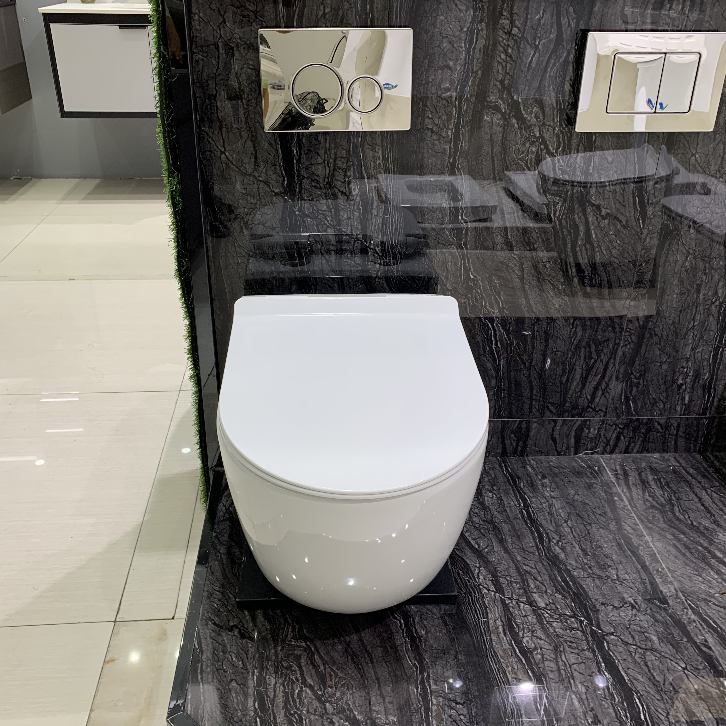 Hot Sale Automatic Sanitary Ware Items Ceramic Bowl white Bathroom Wc Intelligent Smart Bidet Floating Toilet