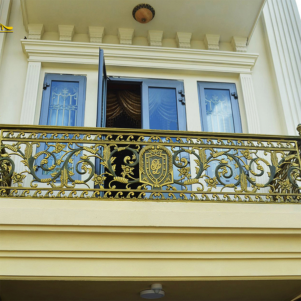 Professional Customized Cast Aluminum Floor Railing Square Aluminum Balcony Railing Aluminum Balcony Railing