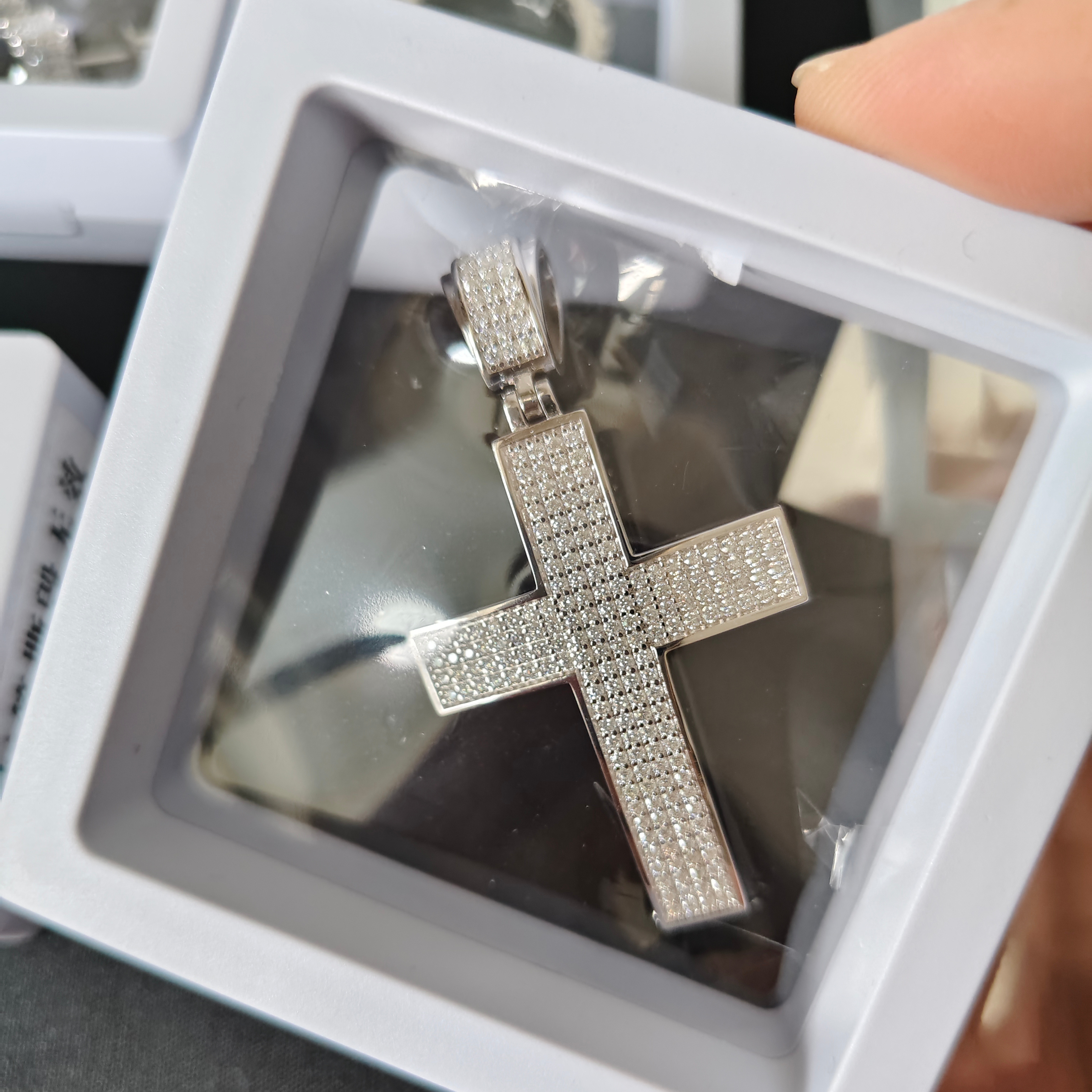 Hiphop VVS Moissanite Cross Pendant 925 Sterling Silver White Gold Plated Bling Moissanite Cross Necklace Unisex Jewelry