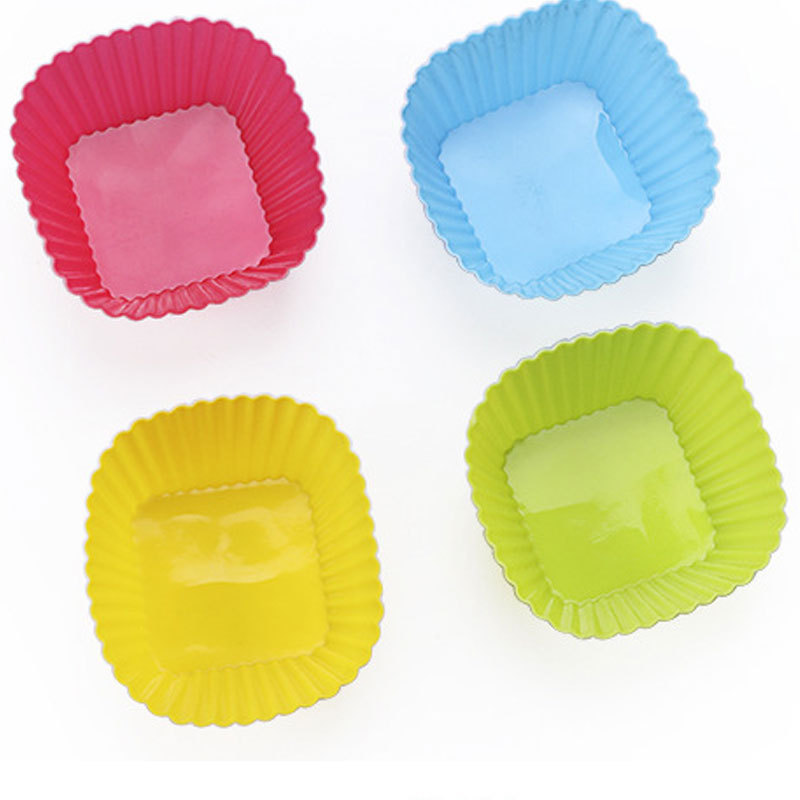 Multiple styles round/star/heart/flower/square colorful food grade silicone muffin cups cupcake liners for home restaurant