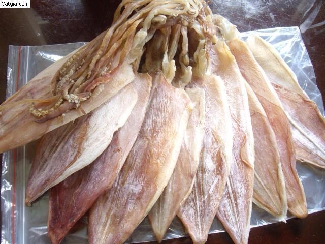 100% NATURAL :BEST SELLER - FOOD SAFE: DRIED SQUID FROM VIETNAM  / Amber