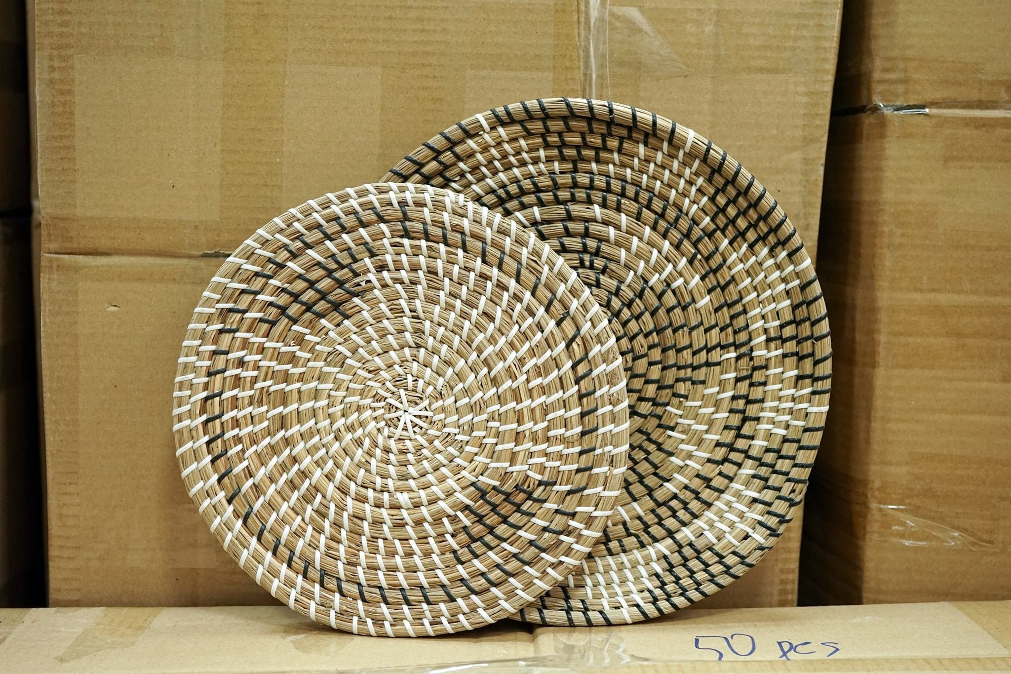 Natural Round Seagrass hanging plate made in Vietnam to decor home// Jolene  + 84 336089155