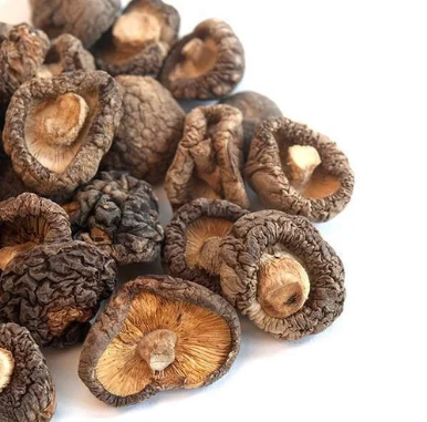 Dried Shiitake Mushroom is a frugal, nutritious food, from Vietnam// Hana