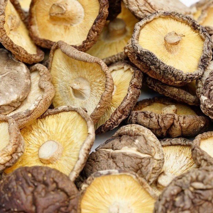 Bulk Dried VietNam Shiitake Mushroom for cook large quantity export/ Cultivated Edible Fungus - Ms.Shyn Tran +8438208910