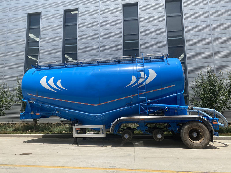 Vehicle Master Dry Bulk Cement Trailer V Type Bulk Dry Power Cement Tanker Trailer For Sale