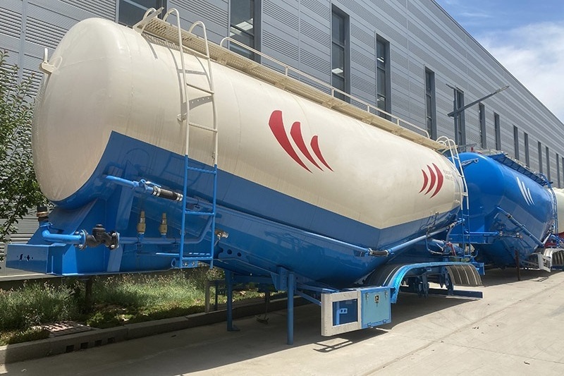 Vehicle Master Dry Power Tank Semi Trailer Silo Tanker trailer V Shape Dry Powder Material Bulk Cement Tanker trailer