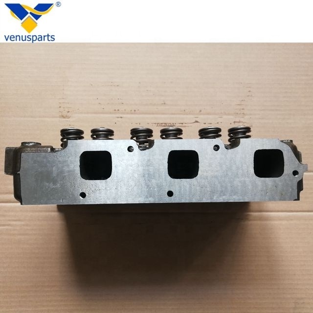 D1703 Engine Cylinder Head For Kubota Engine Parts