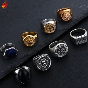 Fashion Jewelry Wholesale Custom Vintage Square Round Design Engraved 18K Gold Plated Stainless Steel Finger Signet Ring For Men