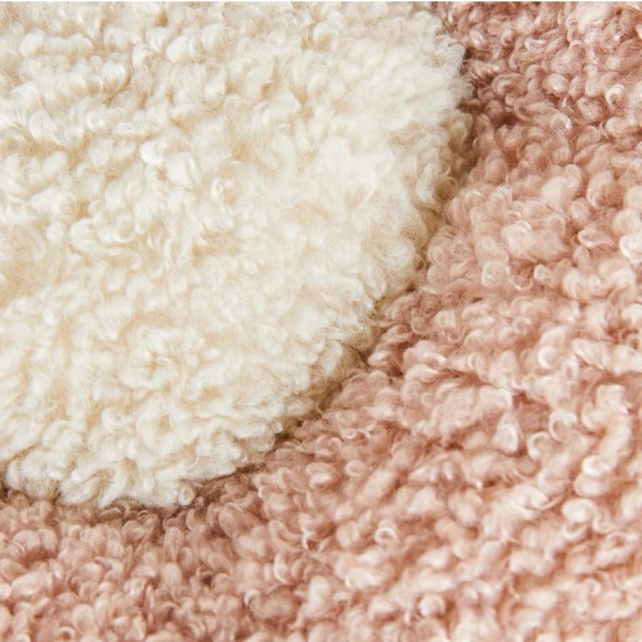 2024 Ins Hot Sell The Best Teddy Boucle Fabric Plush Newborn Nursery Dector Teddy Daisy Cushion